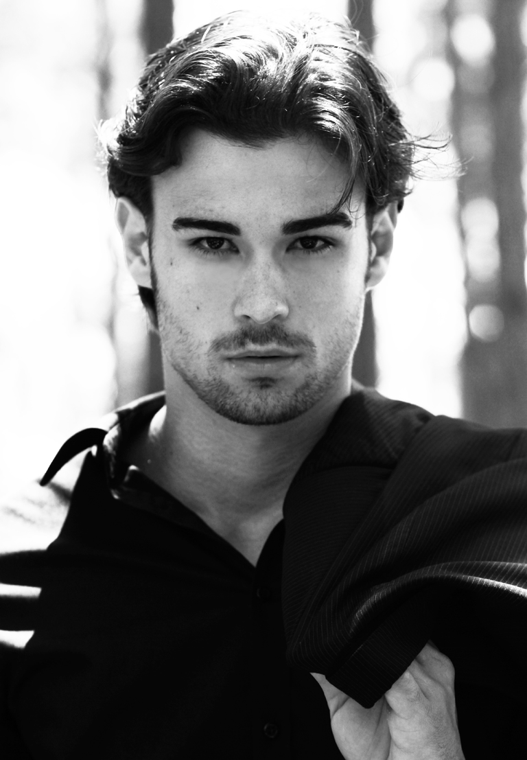 Male model photo shoot of Ademar Oliveira