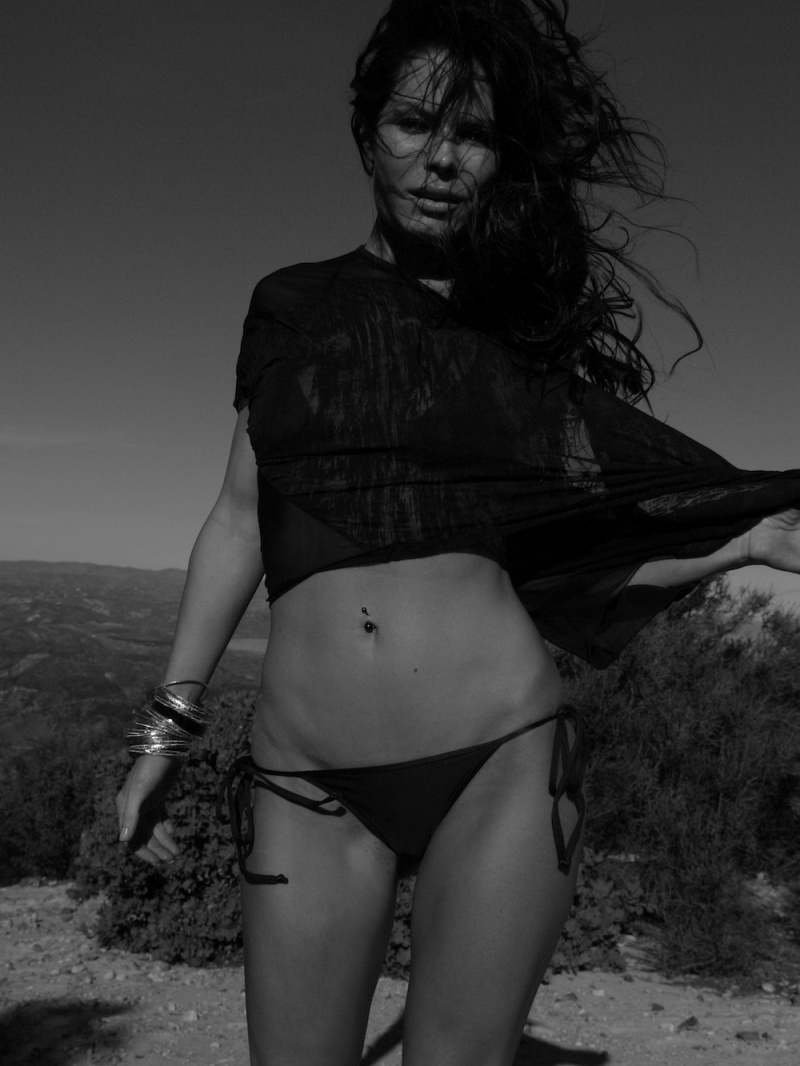 Female model photo shoot of Jennda Saunders in Malibu