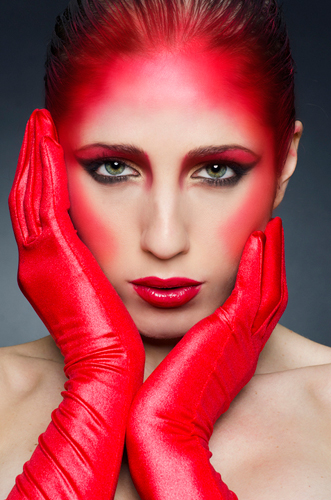 Female model photo shoot of AleFit make-up