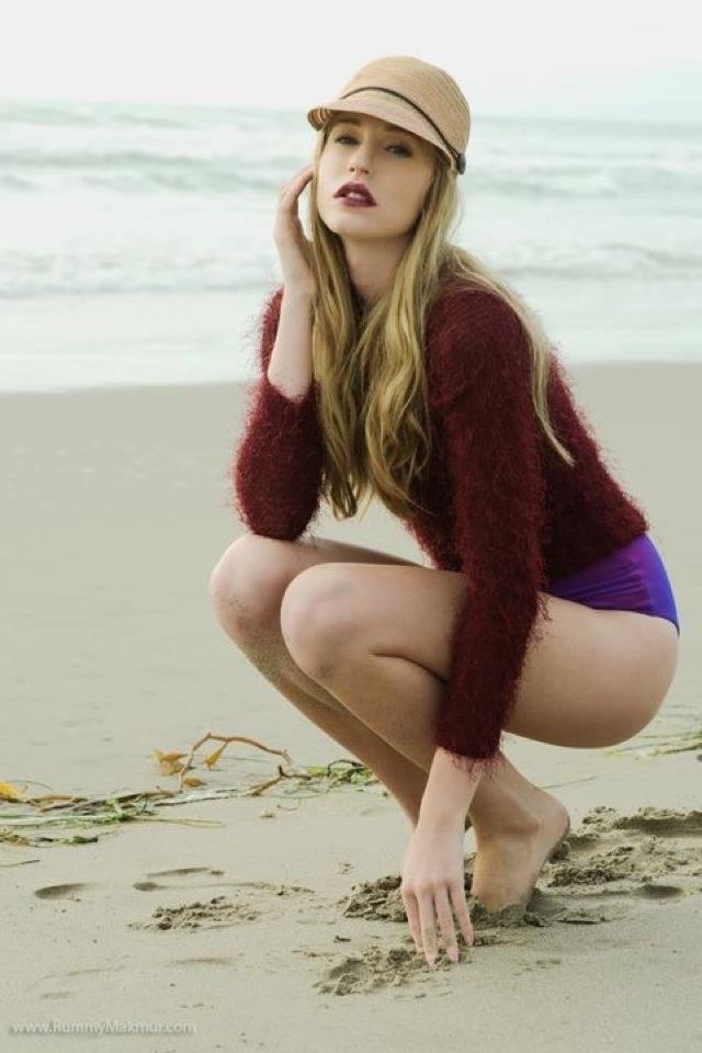 Female model photo shoot of Lauren__