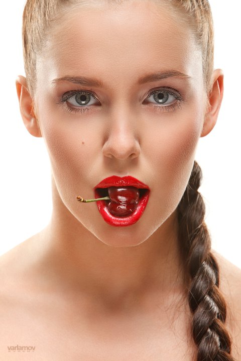 Female model photo shoot of Alexandra Bobrova