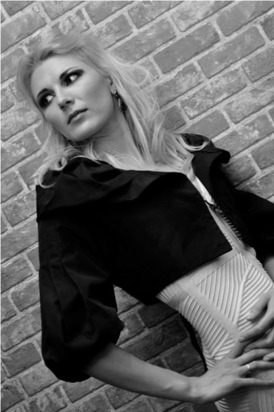 Female model photo shoot of Irina Kondratenko