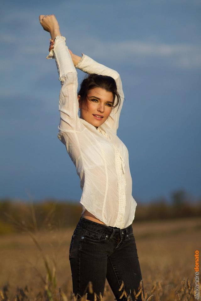 Female model photo shoot of LaurenceV