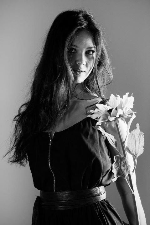 Female model photo shoot of Valeria Farina