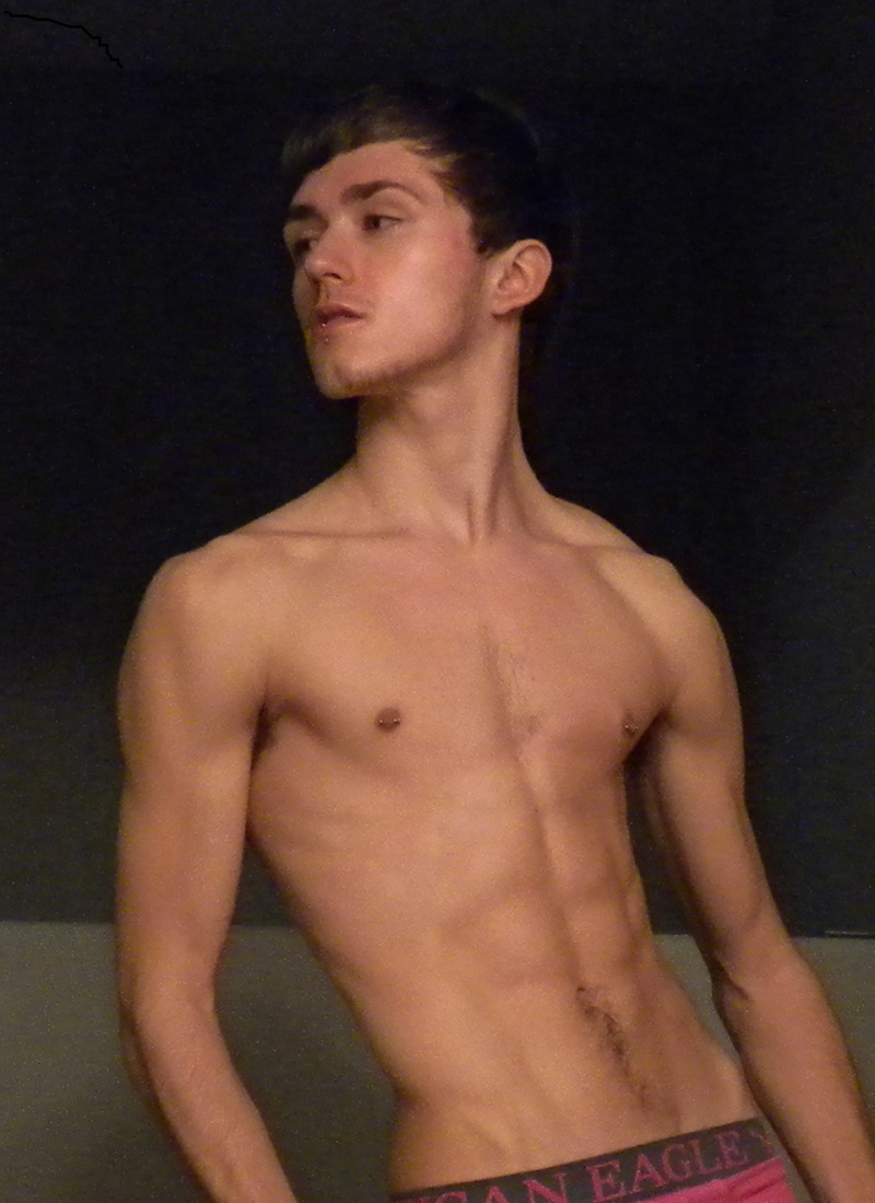 Male model photo shoot of Daniel Crisafi