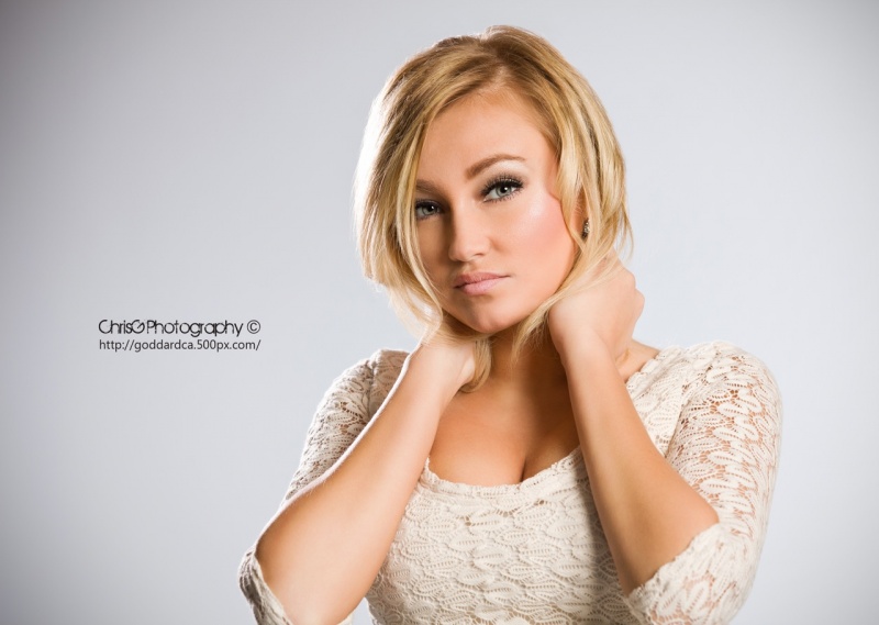 Female model photo shoot of Anastasiya Petrushyn