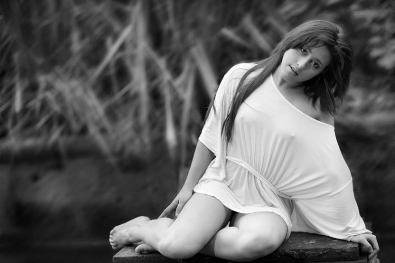 Female model photo shoot of Liz Marrero in Herbert Park Dublin, Ireland