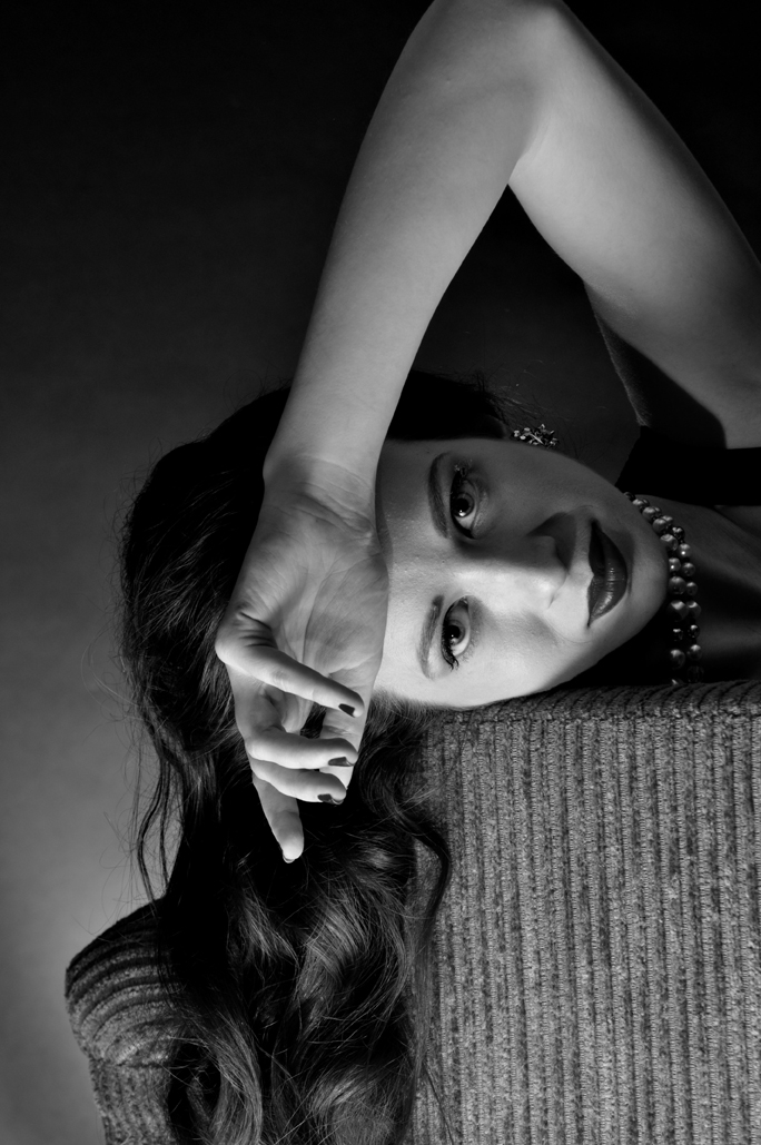 Female model photo shoot of Mona Montague