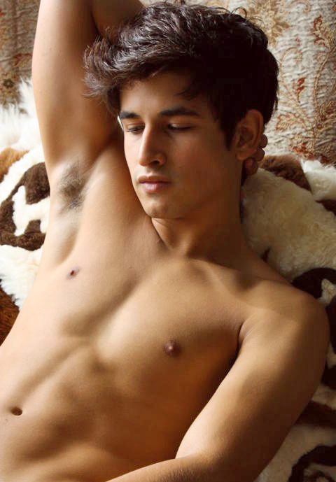 Male model photo shoot of Edd Garcia