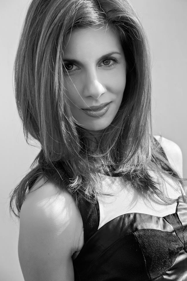 Female model photo shoot of Magdalena R