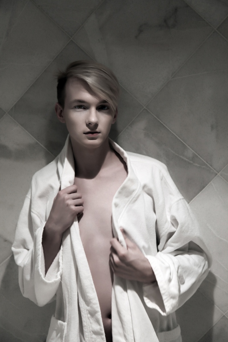 Male model photo shoot of Jeremy Christian Alcorn by r o flinn