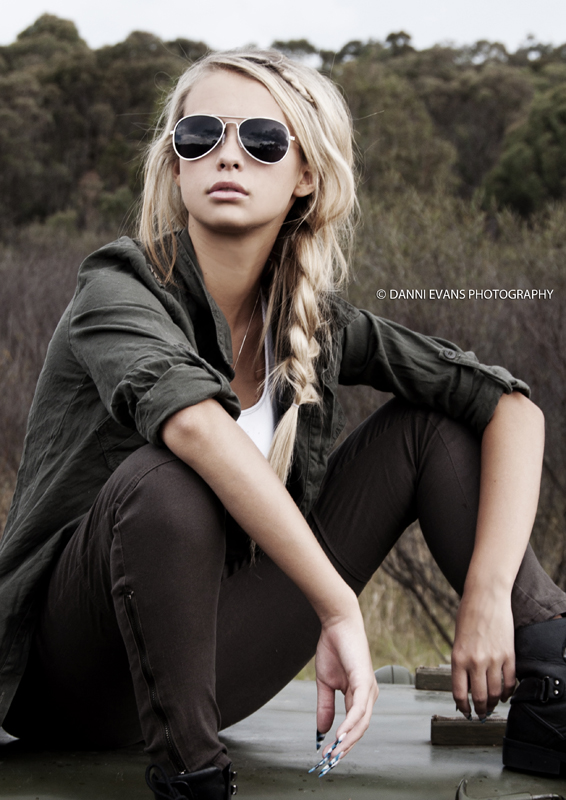 Female model photo shoot of Danni Evans in Benbullen