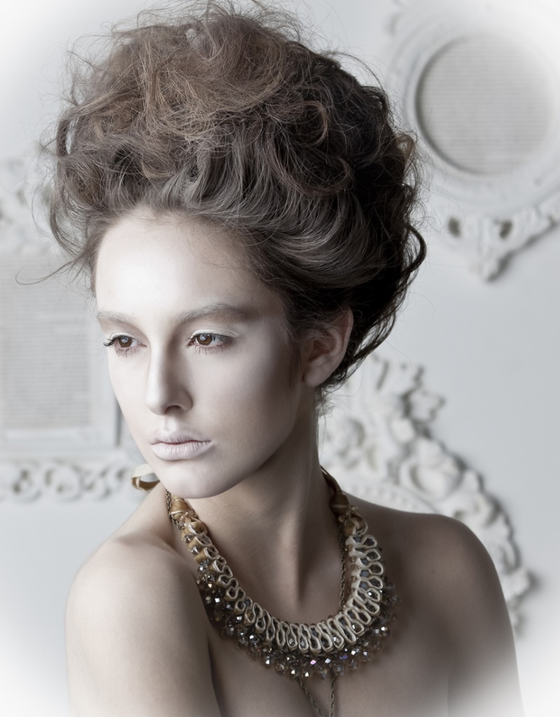 Female model photo shoot of Chelsea Mandziuk MUA