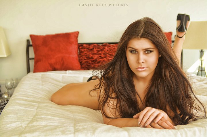 Female model photo shoot of Marci Levine