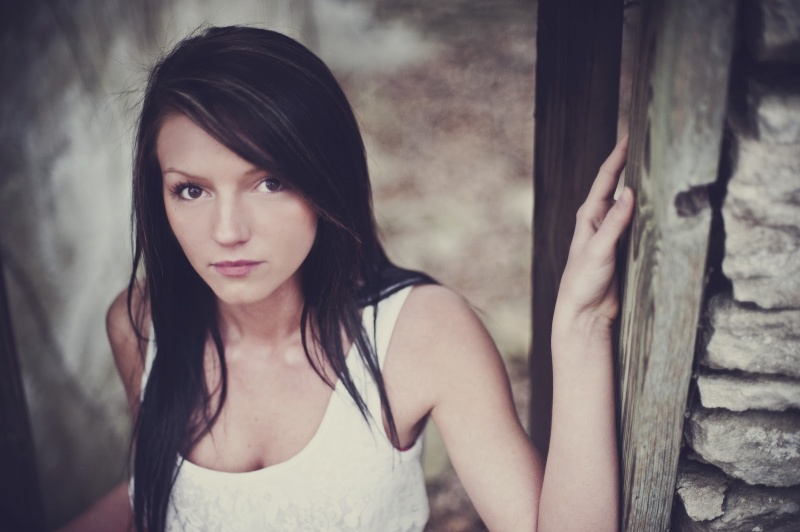 Female model photo shoot of Madyson Leake by Molly C. Photography in Garth Mansion