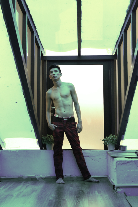 Male model photo shoot of DarrenXL in Geylang Area , Singapore