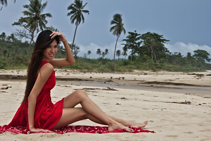 Female model photo shoot of shilviani lioe djikoren in Sawarna Beach, Pelabuhan Ratu Indonesia