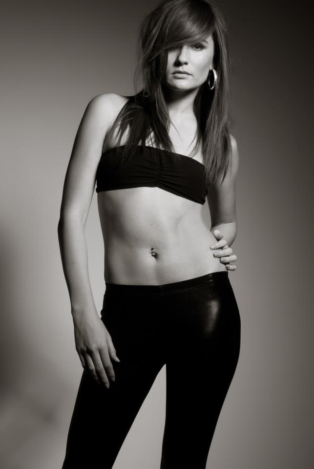 Female model photo shoot of Cheyenne Brink