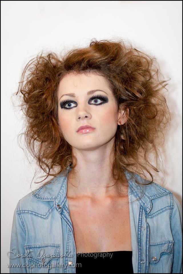 Female model photo shoot of Hannah Tarpey
