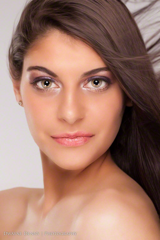 Female model photo shoot of Laura-Lorenza