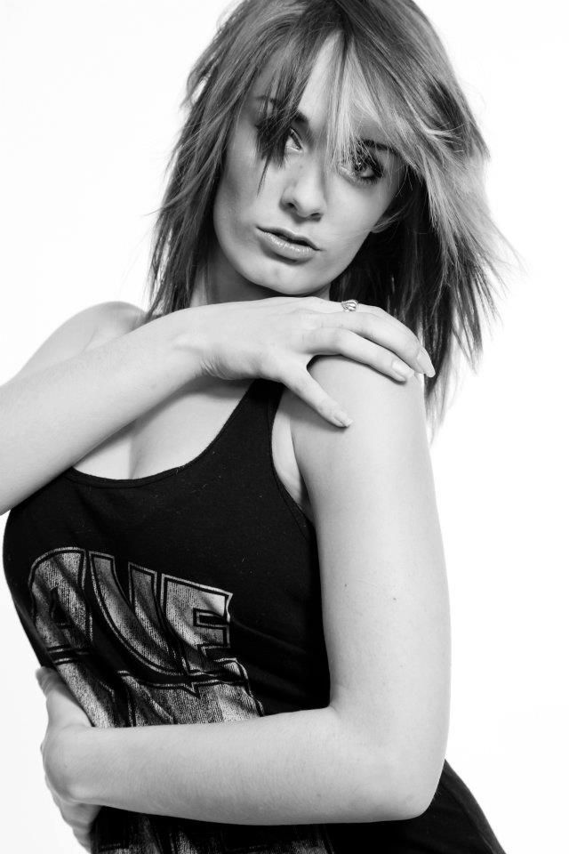 Female model photo shoot of Beth Omary