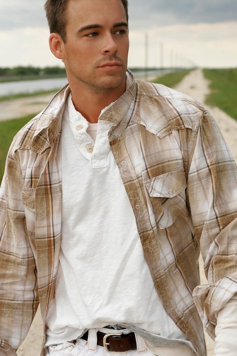 Male model photo shoot of Michael Wellington in miami