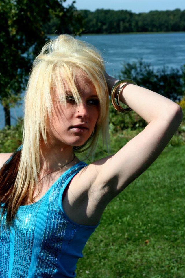 Female model photo shoot of Alicia McGarvey