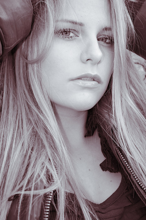 Female model photo shoot of JenniferStalman
