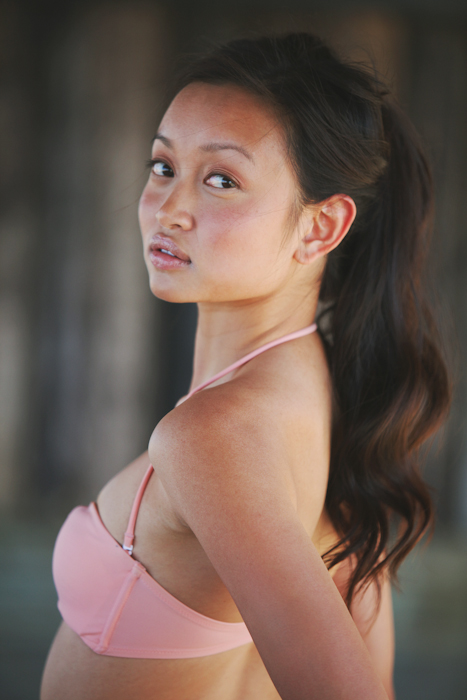Female model photo shoot of Tiffany Kieu