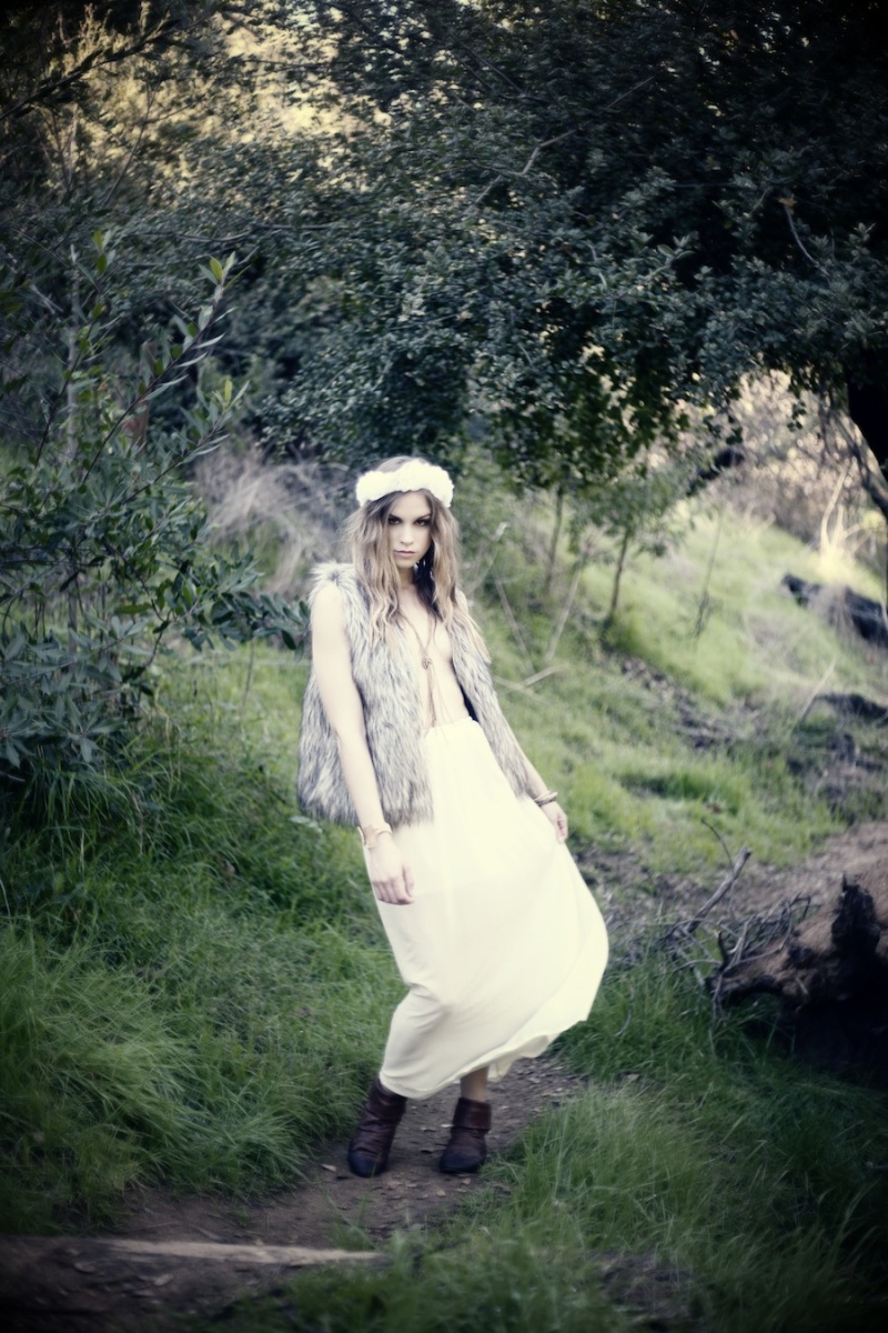 Female model photo shoot of ZoZo in griffth park