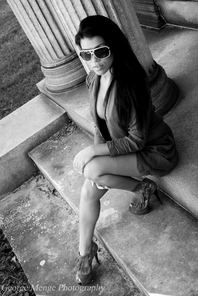 Female model photo shoot of Marilyn Ponce