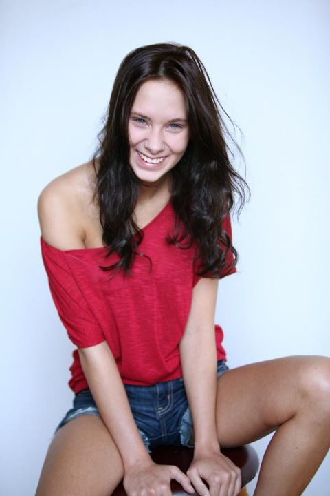 Female model photo shoot of Ashley Korte