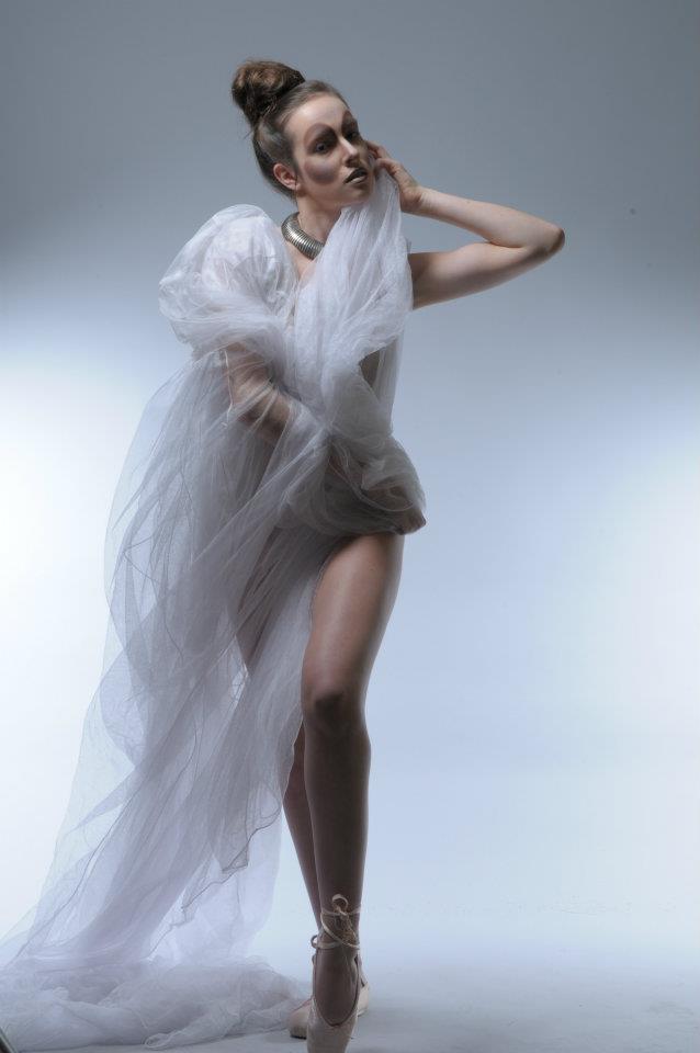 Female model photo shoot of Miriam Pare