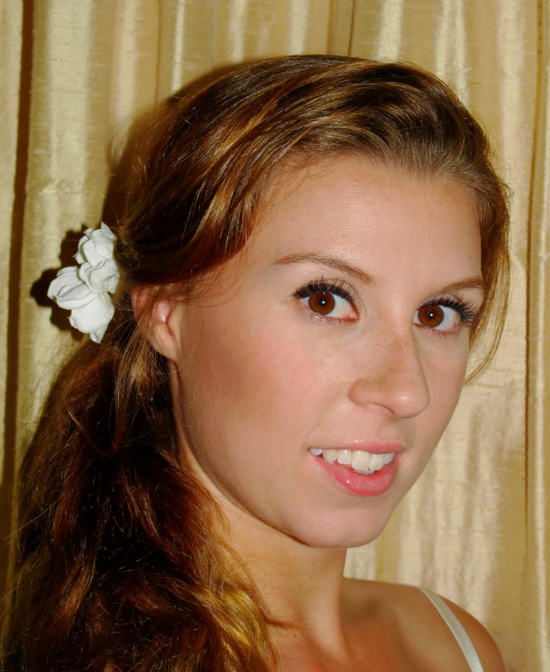 Female model photo shoot of Julia Bond Makeup