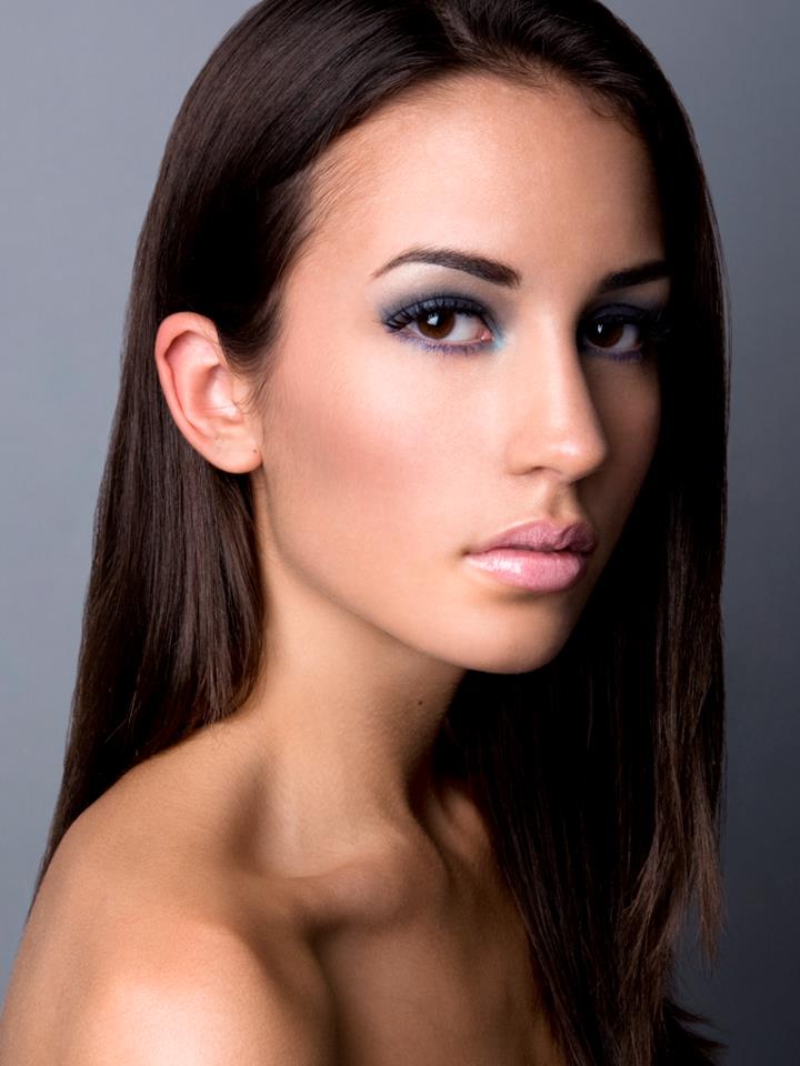 Female model photo shoot of Gina Samona