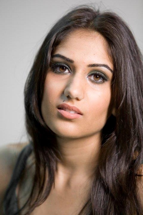 Female model photo shoot of Rumneet Pawar