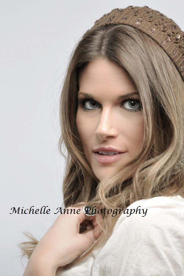 Female model photo shoot of Michelle Penny