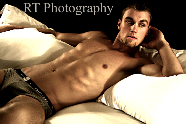 Male model photo shoot of Matt Leonard