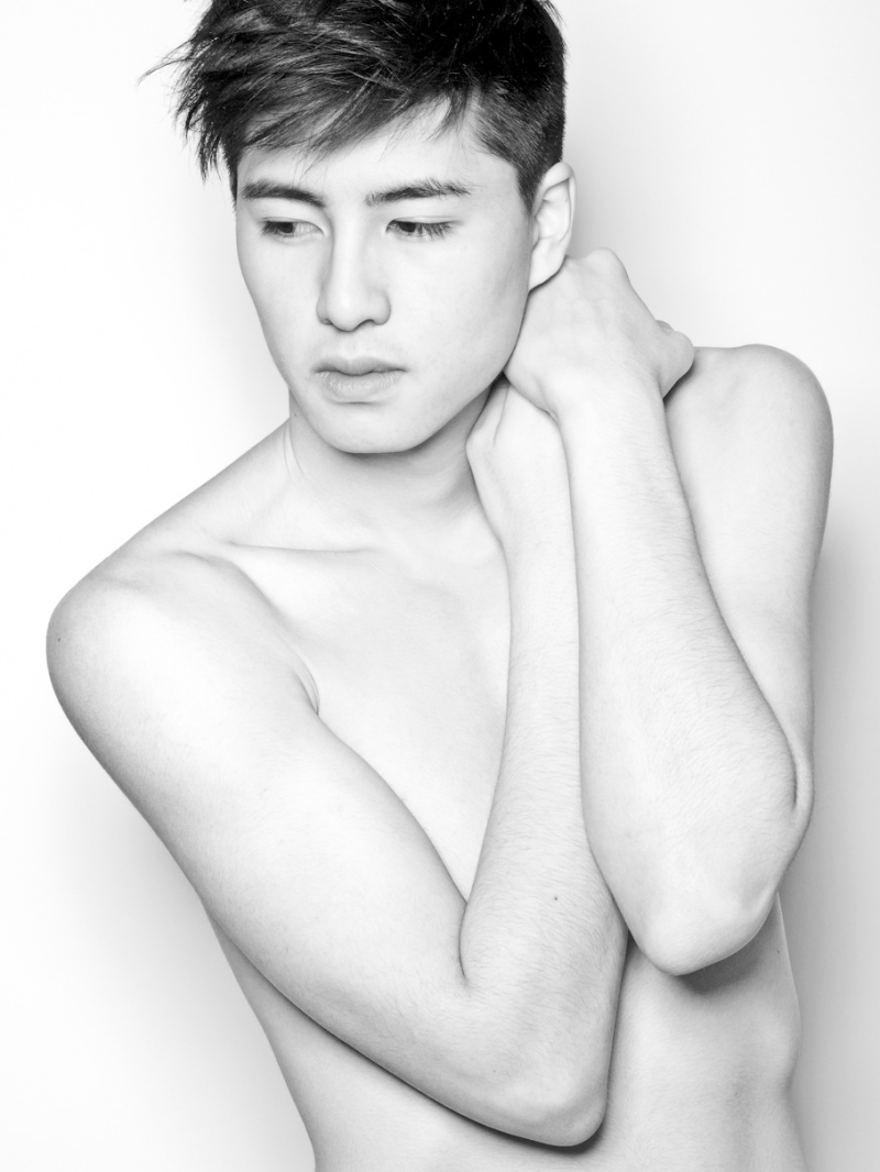 Male model photo shoot of EnVogue