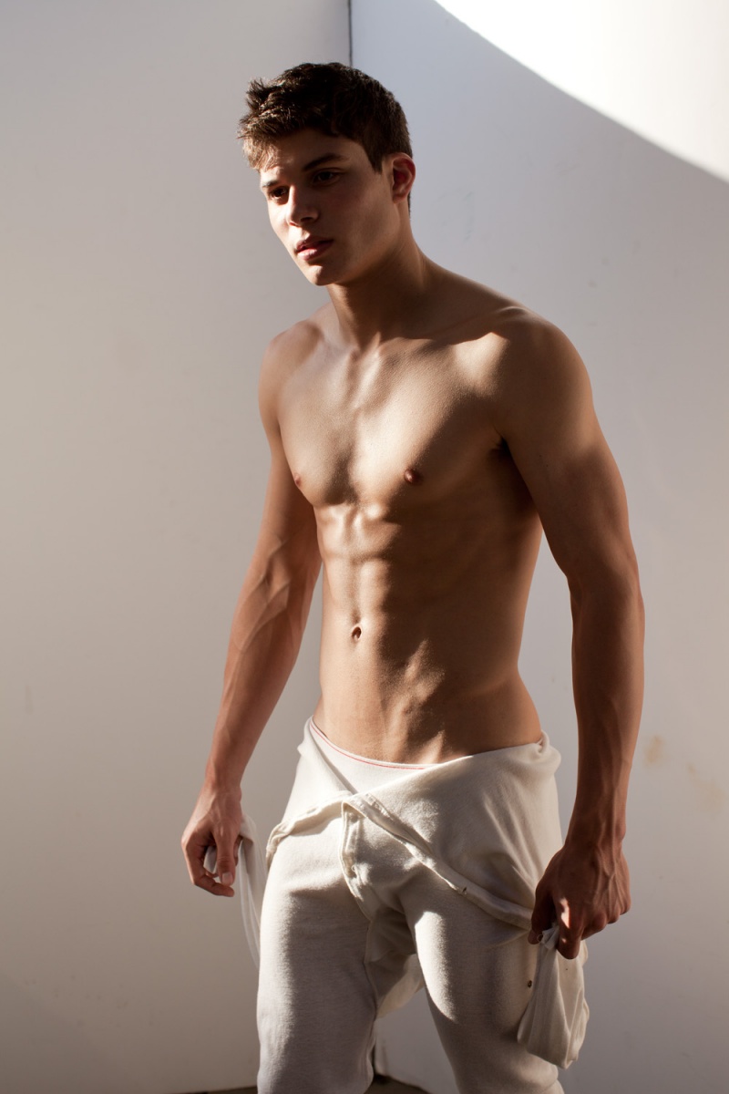 Male model photo shoot of Joe Dinapolis Martinez
