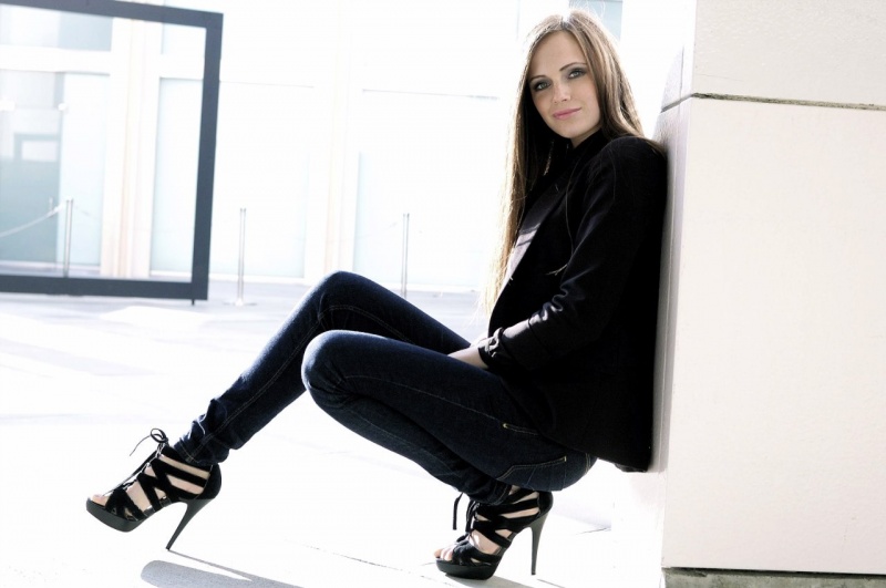 Female model photo shoot of AlexandraSasha