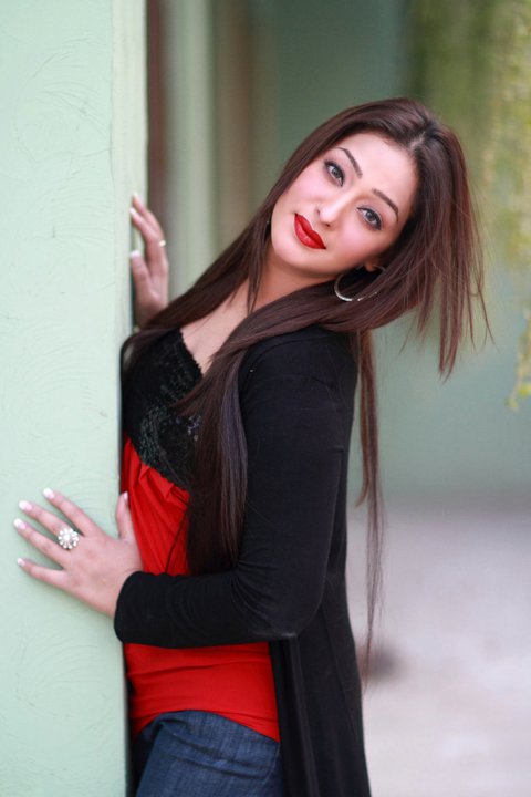 Female model photo shoot of Rija Ali
