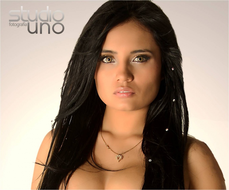Female model photo shoot of Alejandra Montoya