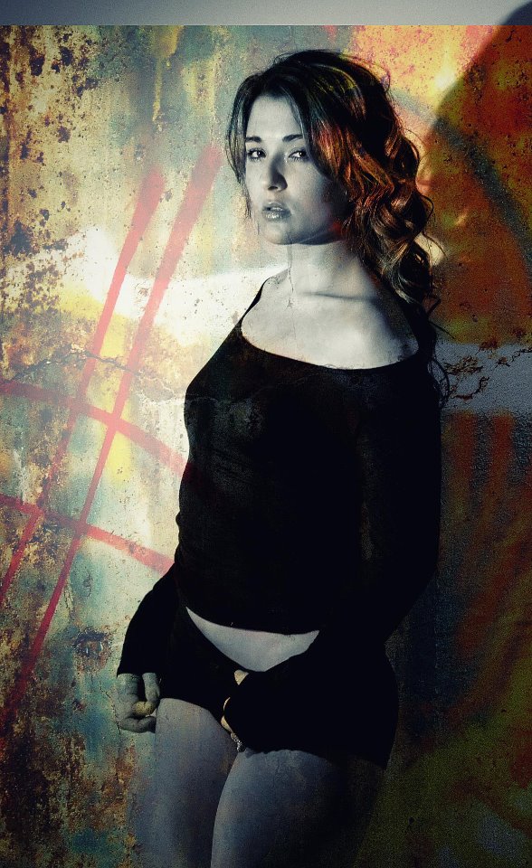 Female model photo shoot of ann martin