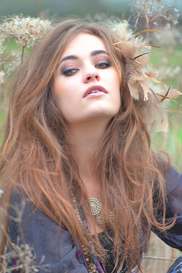 Female model photo shoot of Evara Collin