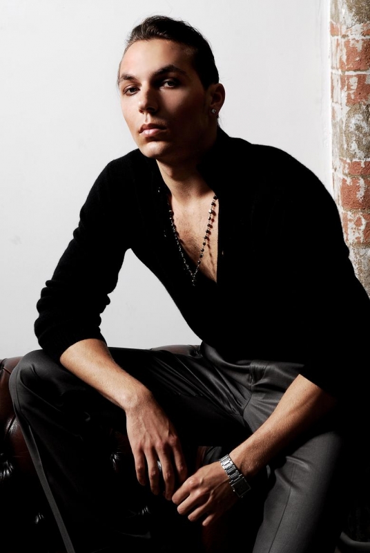 Male model photo shoot of Aleksej Adamaitis