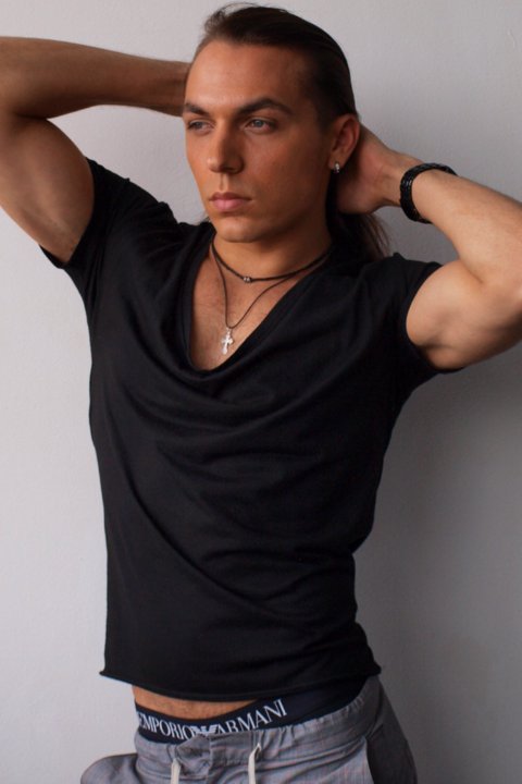 Male model photo shoot of Aleksej Adamaitis