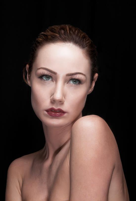 Female model photo shoot of Danielle Lynn Geffs