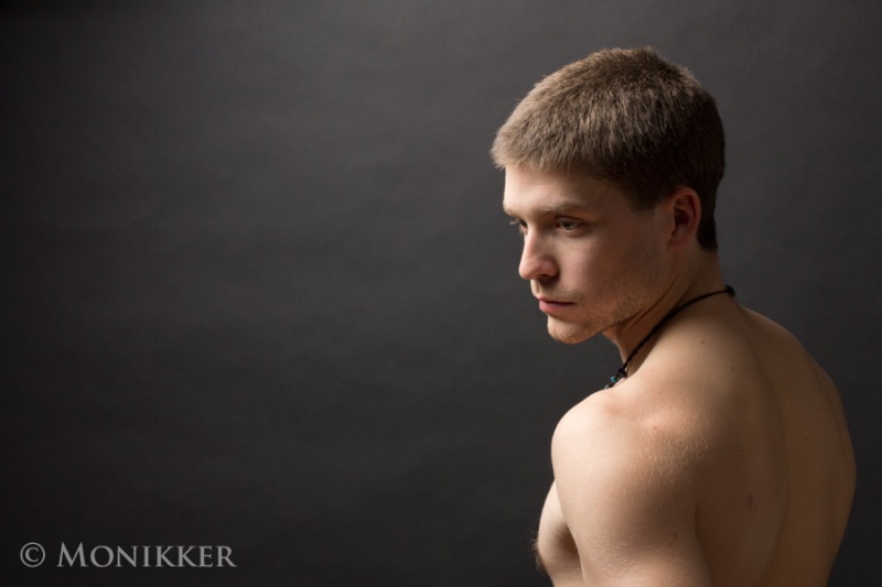 Male model photo shoot of Colton Anderson