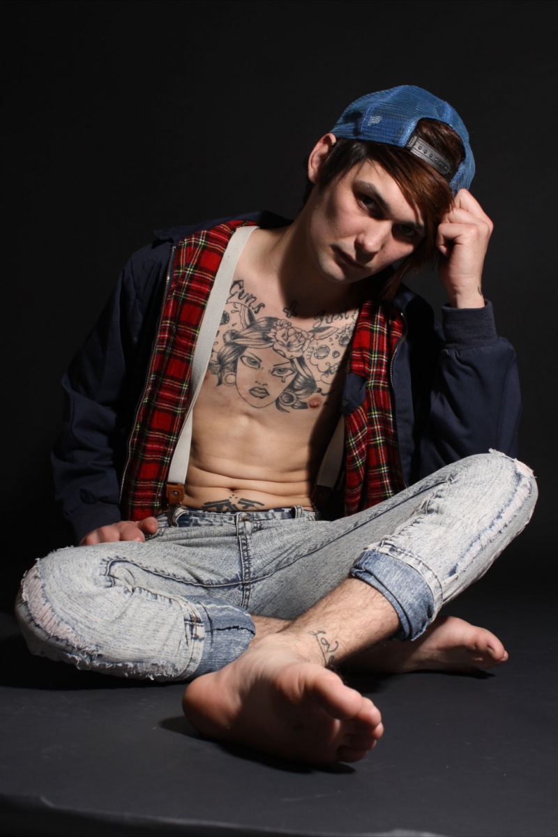 Male model photo shoot of Ben Meehan